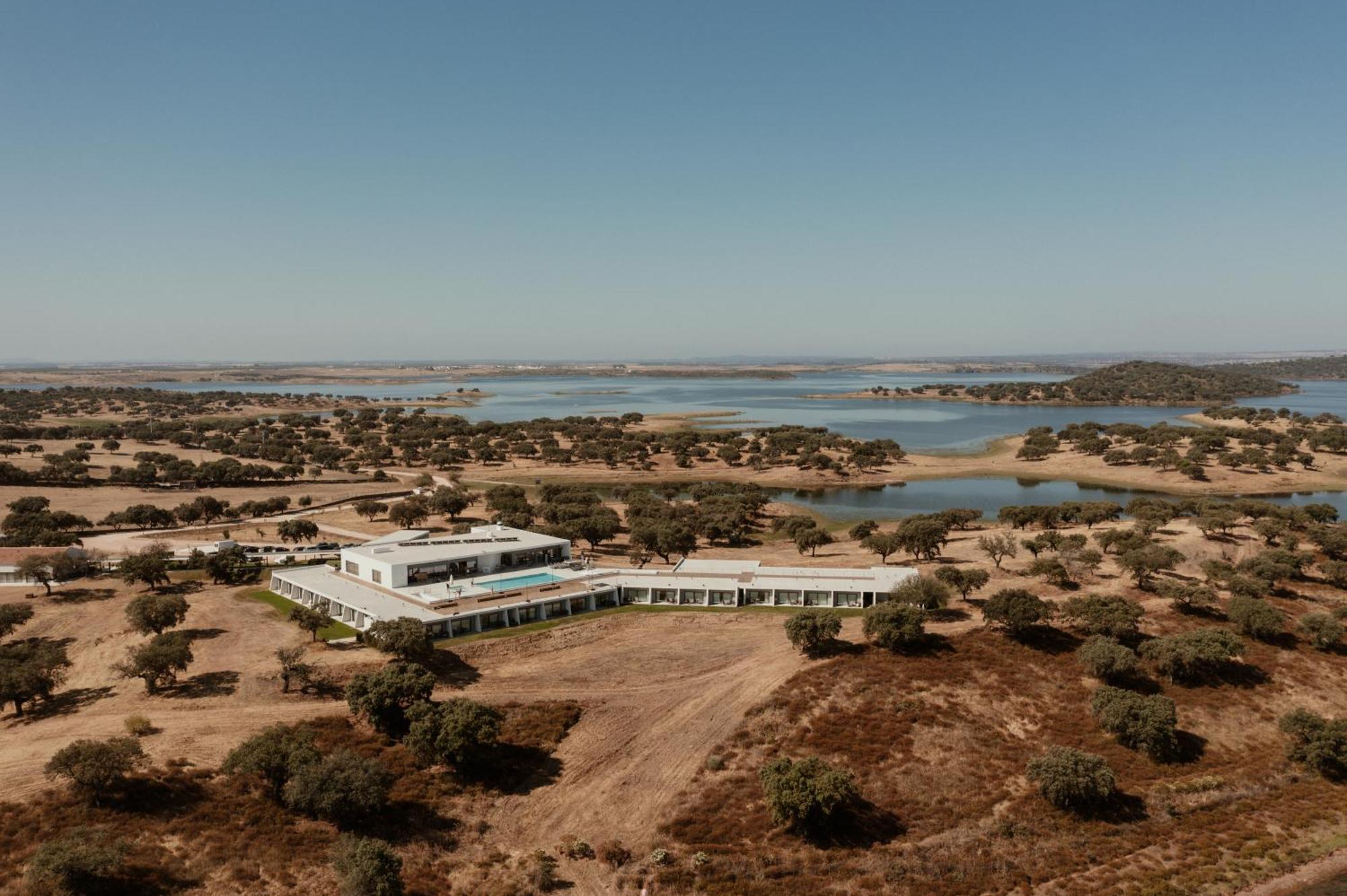 Herdade dos Delgados Mourão Buitenkant foto